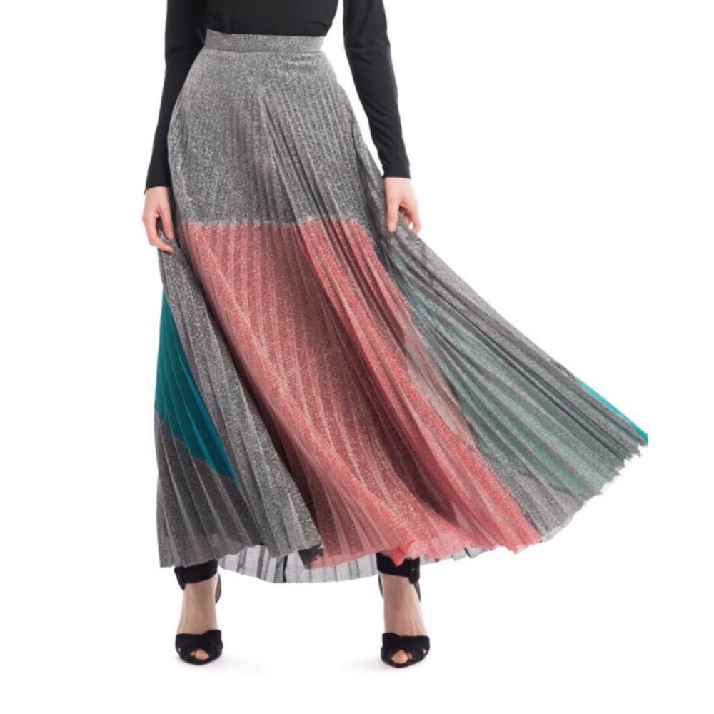 RESTOCKED 😍 GRACIA MULTI COLOR LONG PLEATED SKIRT - Picture 5 of 7